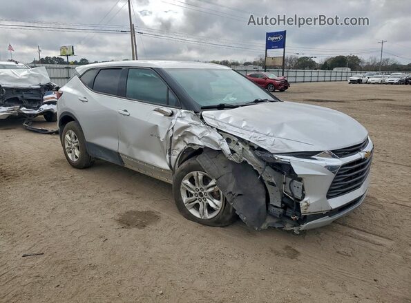3GNKBBRAXLS684313 2020 CHEVROLET BLAZER Серебряный Передняя правая четверть