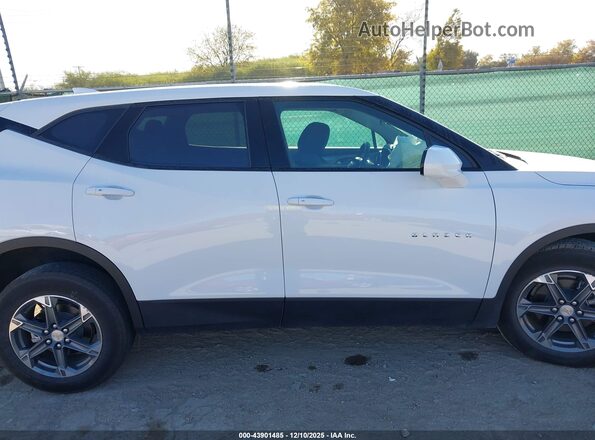 3GNKBCR48SS144571 2025 CHEVROLET BLAZER Белый Вид задней части салона
