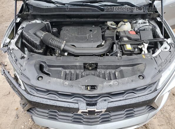 3GNKBHR43PS164408 2023 CHEVROLET BLAZER Серебряный Вид подкапотного пространства