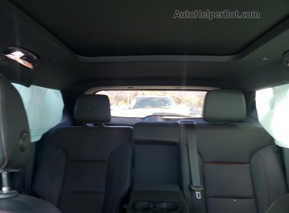 3GNKBKRS2PS200536 2023 CHEVROLET BLAZER White Widok tylnych siedzeń