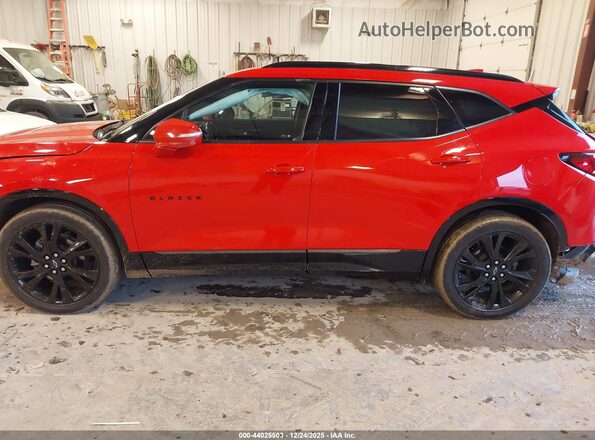 3GNKBKRSXMS559841 2021 CHEVROLET BLAZER Red 360 interior view
