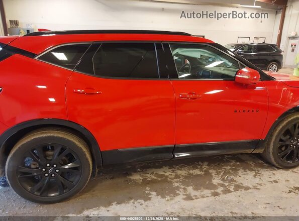 3GNKBKRSXMS559841 2021 CHEVROLET BLAZER Red Rear interior view