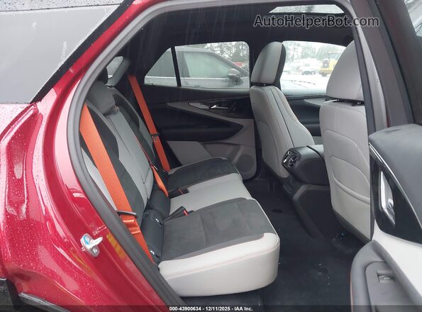 3GNKDERL2SS236014 2025 CHEVROLET OTHER Красный Вид наклейки с VIN-кодом