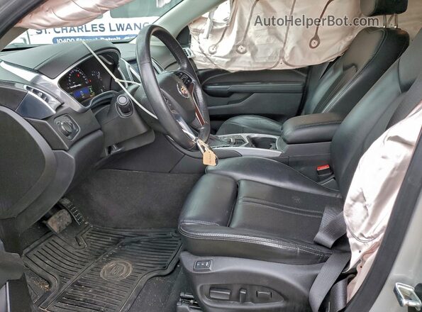 3GYFNBE31GS576090 2016 CADILLAC SRX Серебряный Вид салона спереди