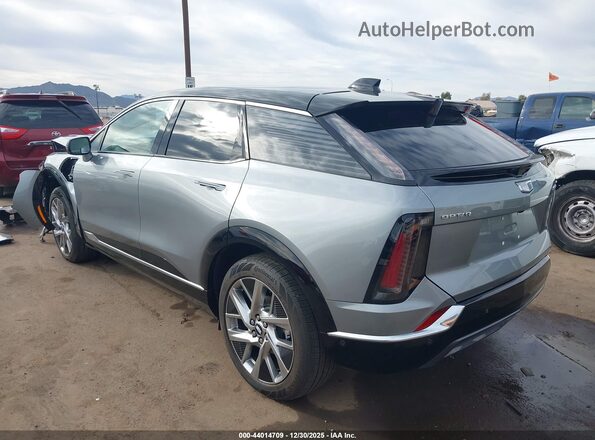 3GYK3DMR2SS263371 2025 CADILLAC OPTIQ Серебряный Задняя левая четверть