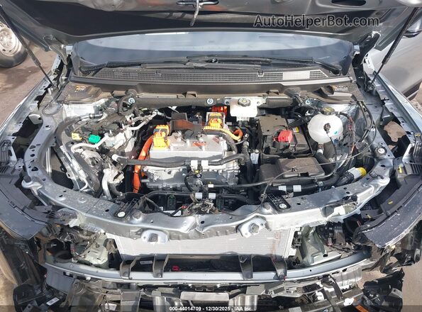 3GYK3DMR2SS263371 2025 CADILLAC OPTIQ Серебряный Вид сзади