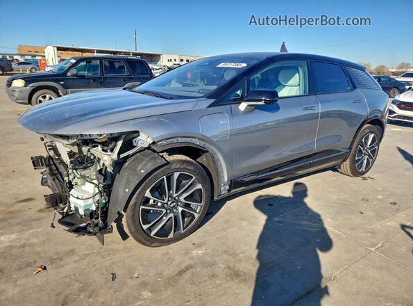 3GYK3EMR5SS225378 2025 CADILLAC OPTIQ Серебряный Передняя левая четверть