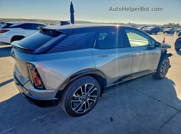 3GYK3EMR5SS225378 2025 CADILLAC OPTIQ Серебряный Задняя правая четверть