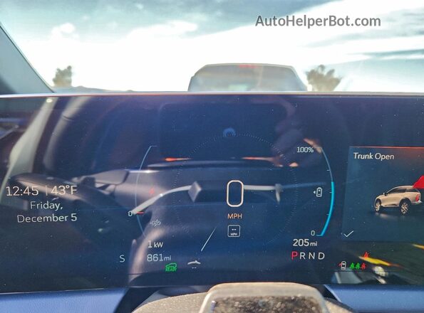 3GYK3GMR4SS242877 2025 CADILLAC OPTIQ Серебряный Вид щитка приборов