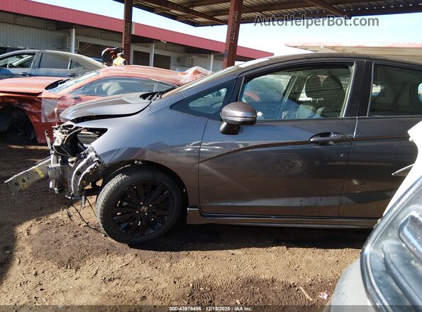 3HGGK5H60JM718775 2018 HONDA FIT Серый Вид задней части салона
