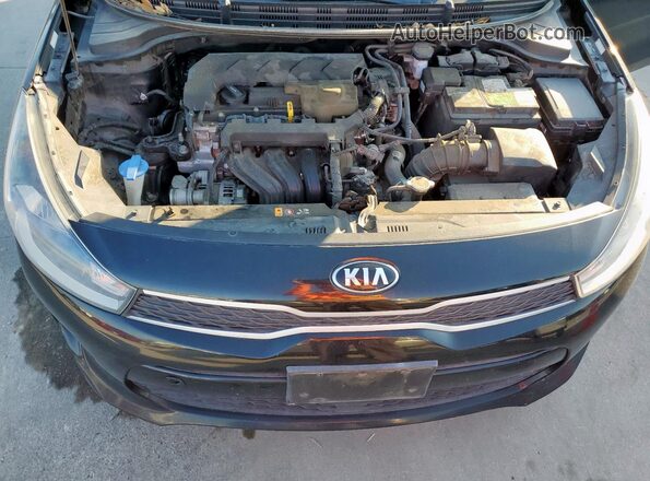 3KPA24AD4LE275129 2020 KIA RIO Черный Вид задней части салона