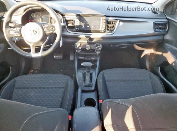 3KPA24AD4LE275129 2020 KIA RIO Черный Вид панели приборов