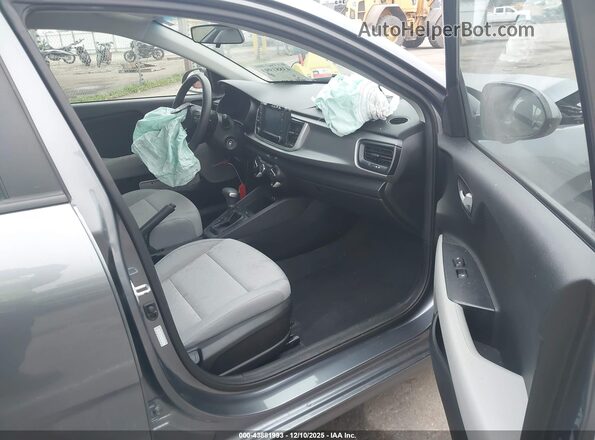 3KPA25AB2KE215689 2019 KIA RIO 5-DOOR Gray Widok wnętrza z przodu