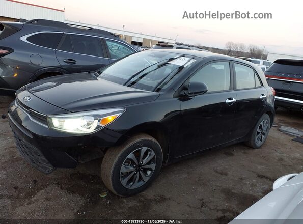 3KPA25AD2ME397401 2021 KIA RIO 5-DOOR Черный Панорамный вид салона 360°