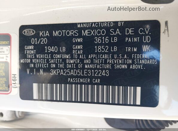 3KPA25AD5LE312243 2020 KIA RIO 5-DOOR White Vista del compartimento del motor