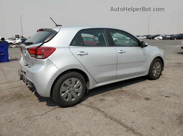3KPA25AD6LE313997 2020 KIA RIO Silver Trasero derecho