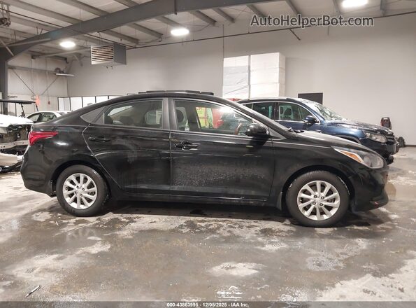 3KPC24A32JE024235 2018 HYUNDAI ACCENT Black Vista interior trasera