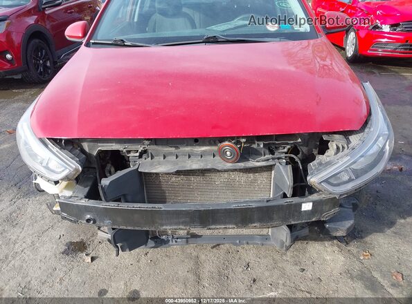 3KPC24A39JE022028 2018 HYUNDAI ACCENT Красный Вид спереди