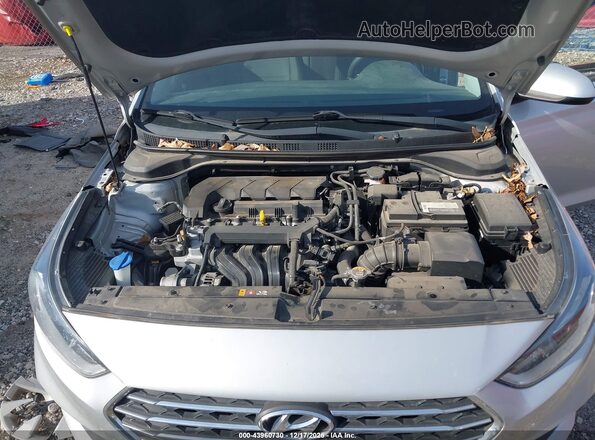 3KPC24A66LE114291 2020 HYUNDAI ACCENT Серебряный Вид сзади