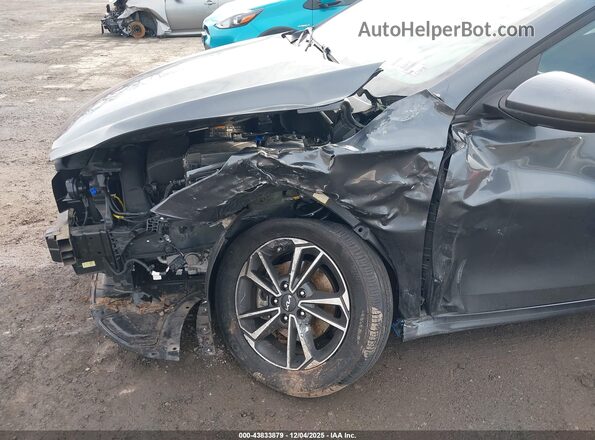 3KPF24AD2NE465889 2022 KIA FORTE Серый Вид спереди