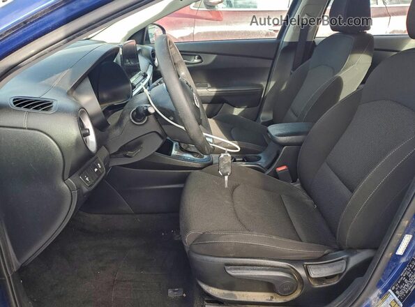 3KPF24AD4LE179636 2020 KIA FORTE Синий Вид салона спереди