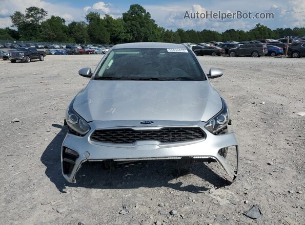 3KPF24AD7KE013383 2019 KIA FORTE Серебряный Вид спереди