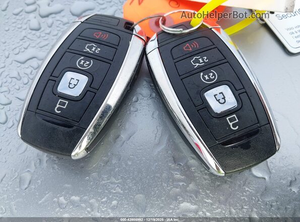 3LN6L5B93LR601719 2020 LINCOLN MKZ Silver Widok deski rozdzielczej