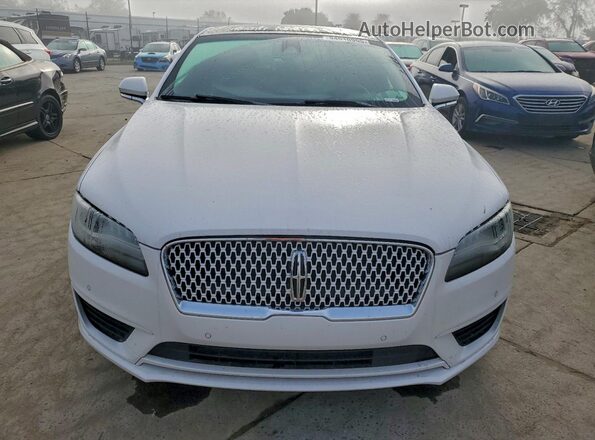 3LN6L5LU7LR615786 2020 LINCOLN MKZ Белый Вид спереди