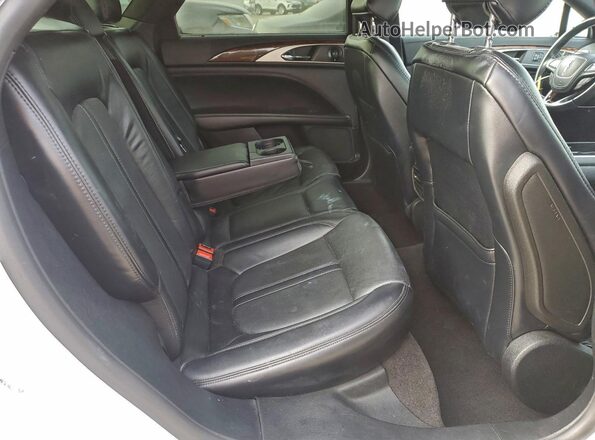 3LN6L5LU7LR615786 2020 LINCOLN MKZ Белый Вид задних сидений