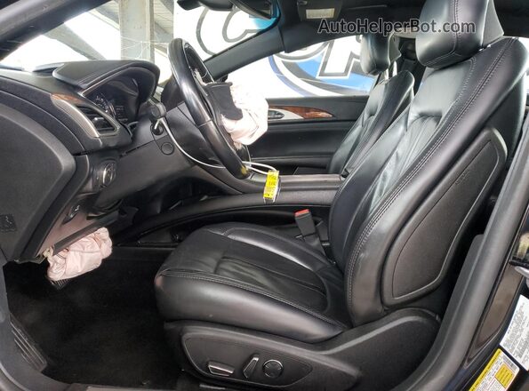 3LN6L5MUXJR602624 2018 LINCOLN MKZ Black Front interior view