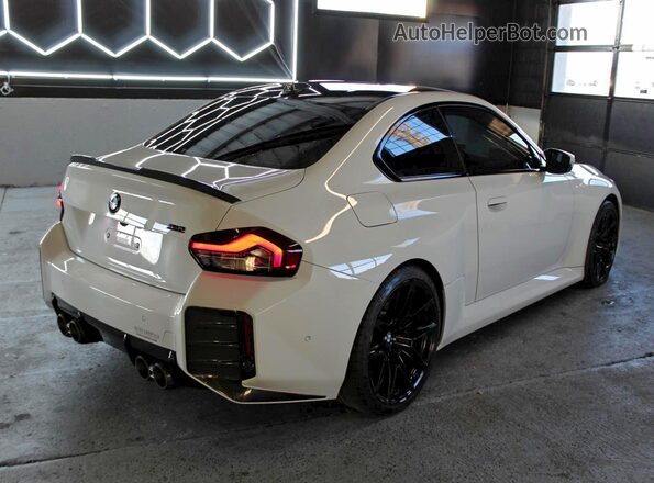 3MF13DM08R8E20280 2024 BMW M2 White Przód prawy