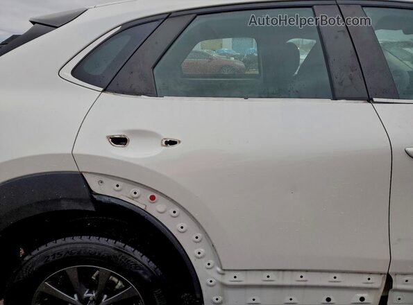3MVDMAAL4MM209070 2021 MAZDA CX-30 White Вид задньої частини салону