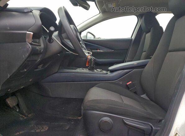3MVDMAAL4MM209070 2021 MAZDA CX-30 White Вид салону спереду