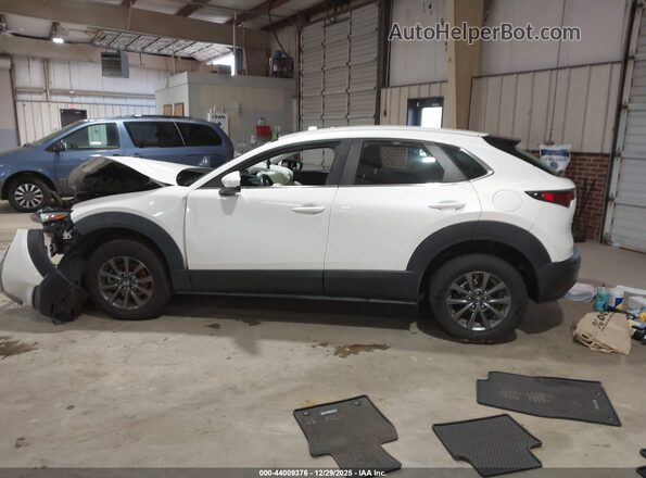 3MVDMAAL4MM215550 2021 MAZDA CX-30 White Vista interior de 360 grados