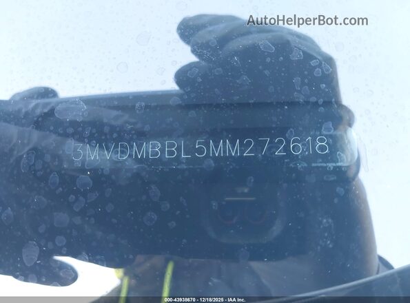 3MVDMBBL5MM272618 2021 MAZDA CX-30 White Widok komory silnika