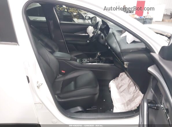 3MVDMBCL3NM416554 2022 MAZDA CX-30 Белый Вид салона спереди