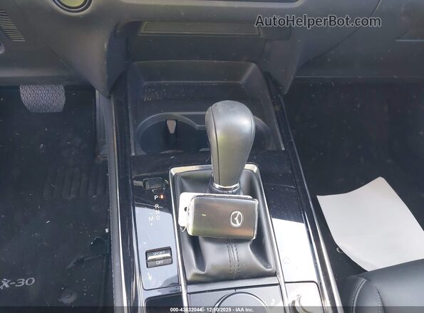 3MVDMBCM8PM582063 2023 MAZDA CX-30 Черный Вид панели приборов