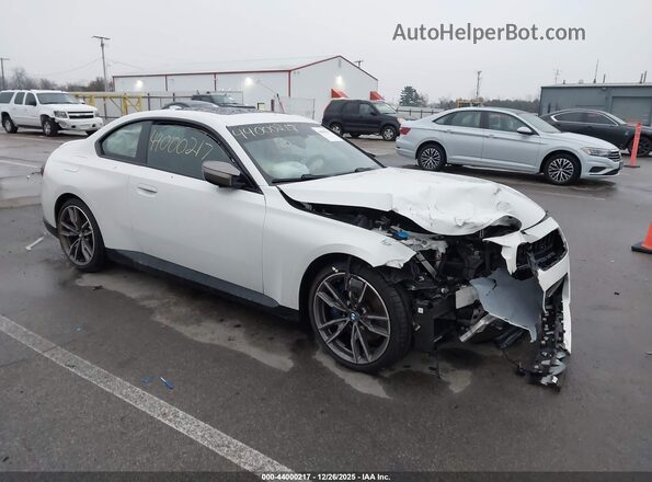3MW53CM06N8C33528 2022 BMW M2 Белый Передняя правая четверть