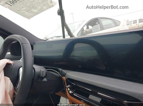 3MW69CW00S8F72510 2025 BMW OTHER Black უკანა სავარძლების ხედი