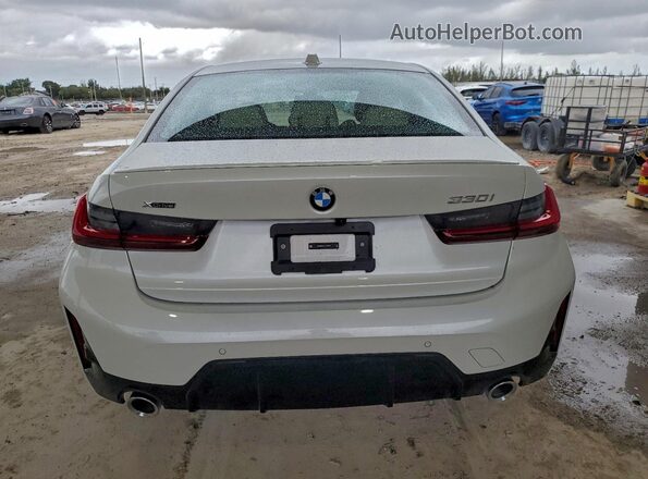 3MW89CW01T8F96955 2026 BMW OTHER White Հետևի տեսք