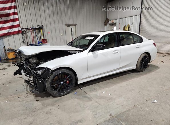 3MW89FF05P8D68108 2023 BMW OTHER Белый Передняя левая четверть