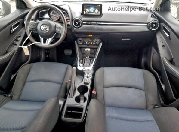 3MYDLBYV0JY310436 2018 TOYOTA YARIS Black Widok deski rozdzielczej
