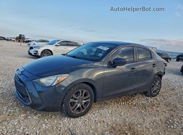 3MYDLBYV1KY514969 2019 TOYOTA YARIS Серый Передняя левая четверть