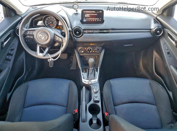 3MYDLBYV1KY514969 2019 TOYOTA YARIS Серый Вид панели приборов