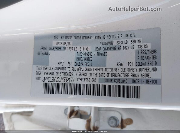 3MYDLBYV2JY332177 2018 TOYOTA YARIS IA Белый Вид подкапотного пространства