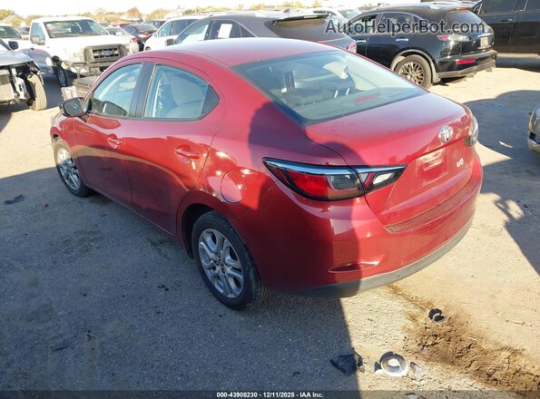3MYDLBYV3JY317302 2018 TOYOTA YARIS IA Red Tył lewy