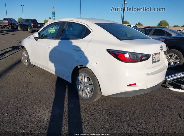 3MYDLBYV3JY330020 2018 TOYOTA YARIS IA Белый Задняя левая четверть