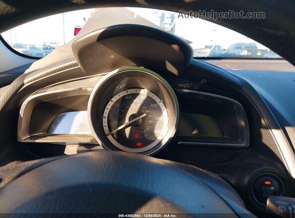3MYDLBYV3JY330020 2018 TOYOTA YARIS IA Белый 