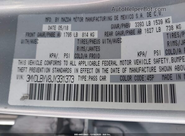3MYDLBYV8JY331373 2018 TOYOTA YARIS IA Silver ძრავის განყოფილების ხედი