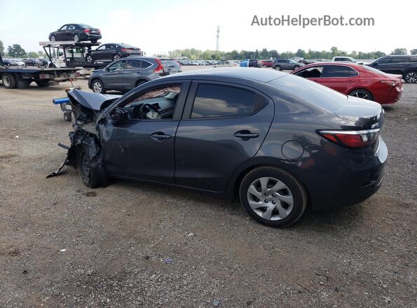 3MYDLBYVXGY106834 2016 TOYOTA YARIS Серый Задняя левая четверть